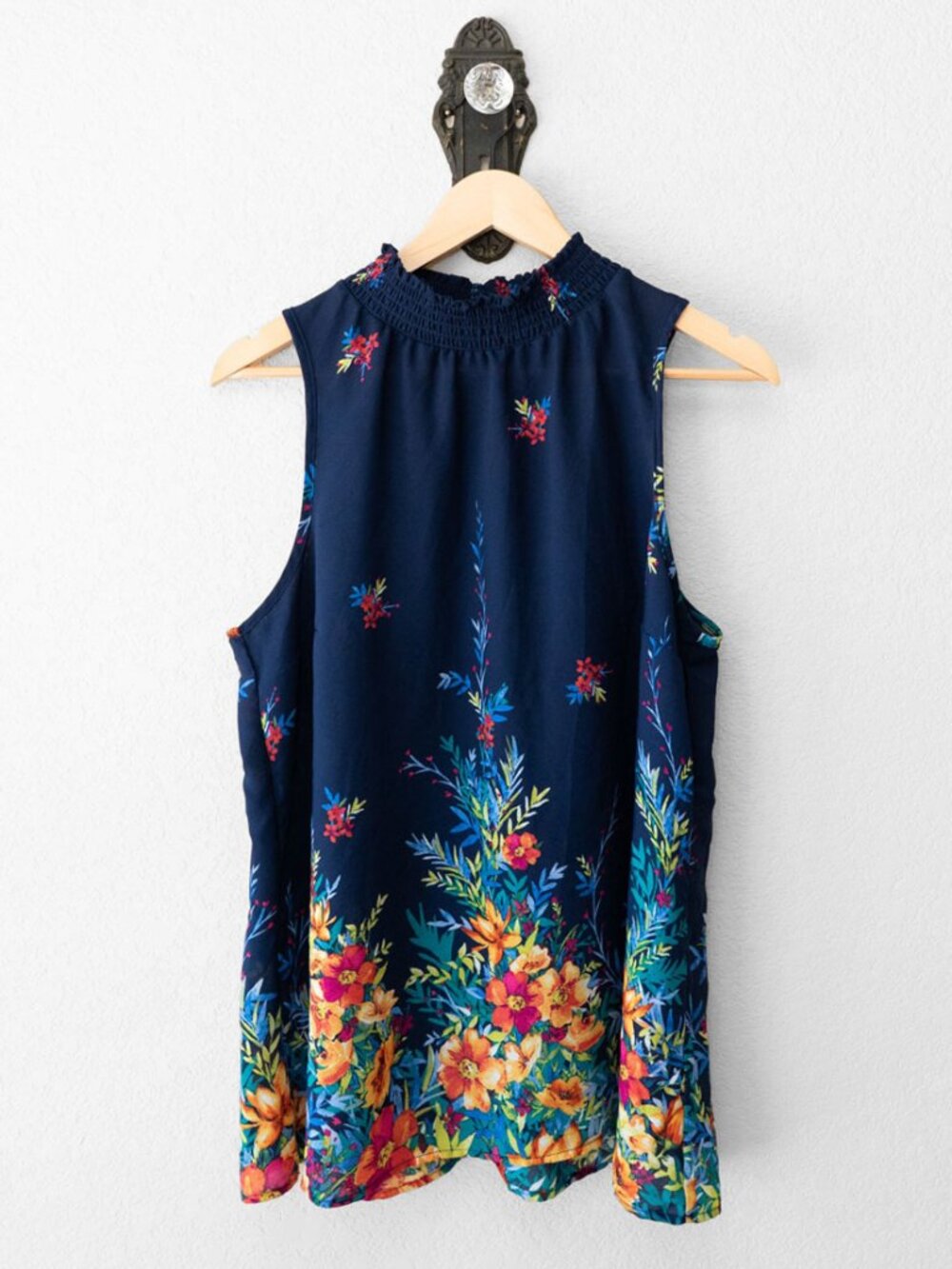 Chenault Blouse Womens 1X Navy Floral Border Print Sleeveless Flowy Boho Top